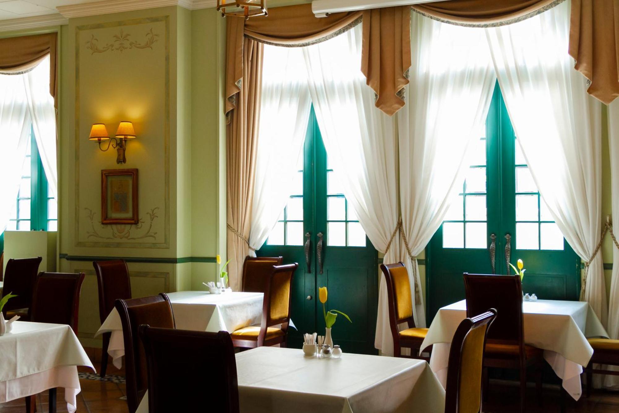 Hotel Monterey נגסקי מראה חיצוני תמונה