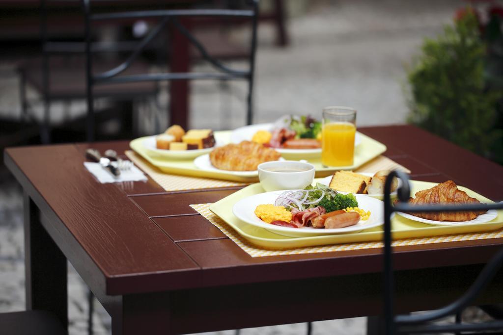 Hotel Monterey נגסקי מראה חיצוני תמונה