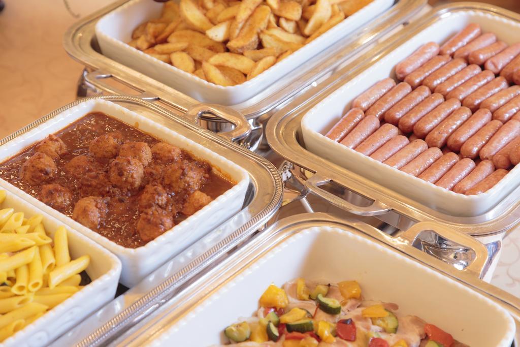 Hotel Monterey נגסקי מראה חיצוני תמונה